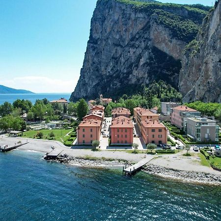 Sail Home - Apartments For Wind Lovers Campione del Garda Exteriör bild